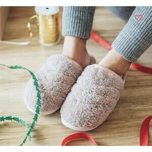 Olukai Fur Slippers Womens Size 9 Pink Sheep Fur/Leather Pupu Mua Slip On Mule